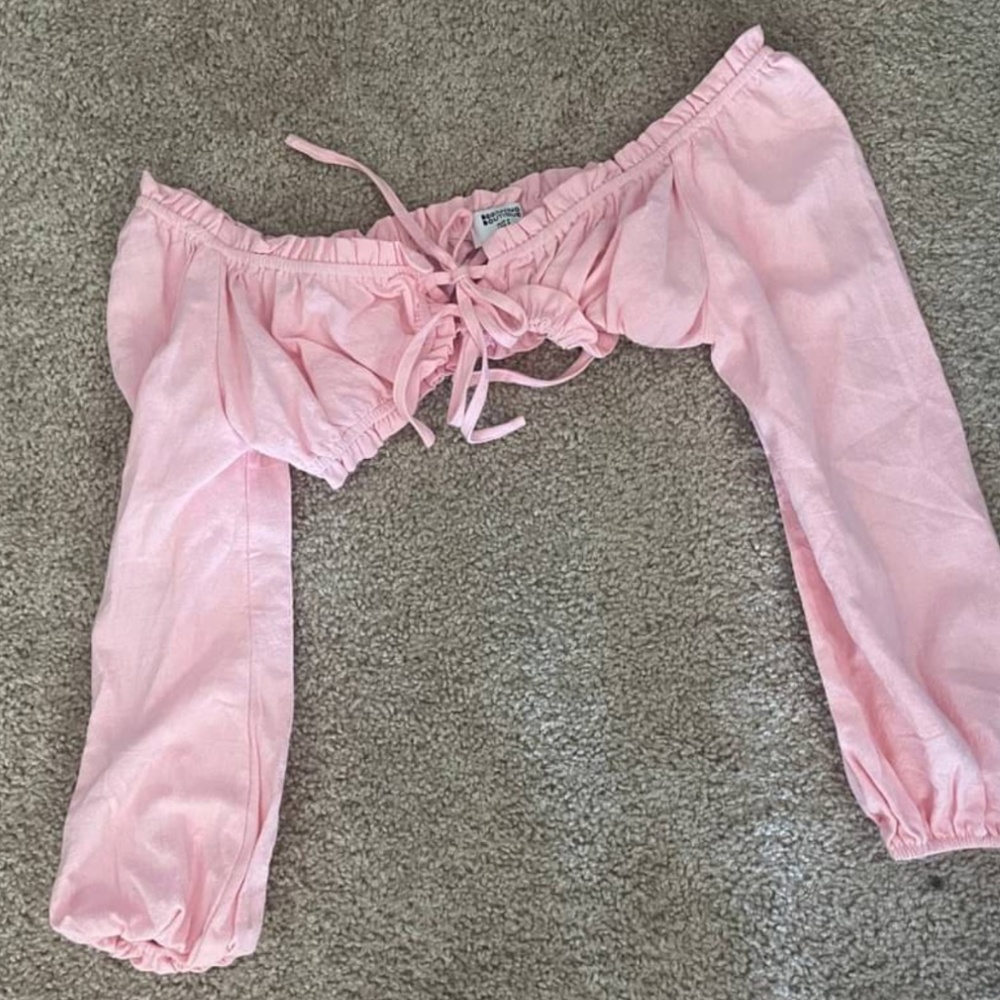 Beginning Boutique Pink tie off the shoulder sleeve crop top